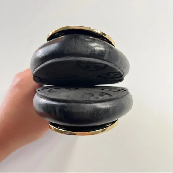 Tory Burch Flats Black with Gold Emblem - Picture 13 of 14